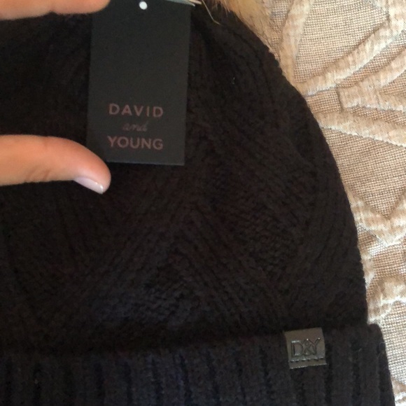 Hat & Scarf Bundle - Picture 5 of 9